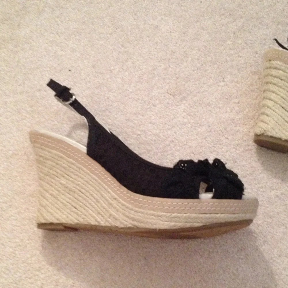 Never worn R2 black espadrille wedges!